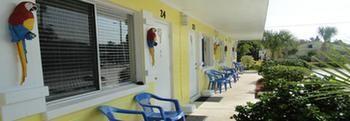 White Sands Beach Resort Holmes Beach Esterno foto